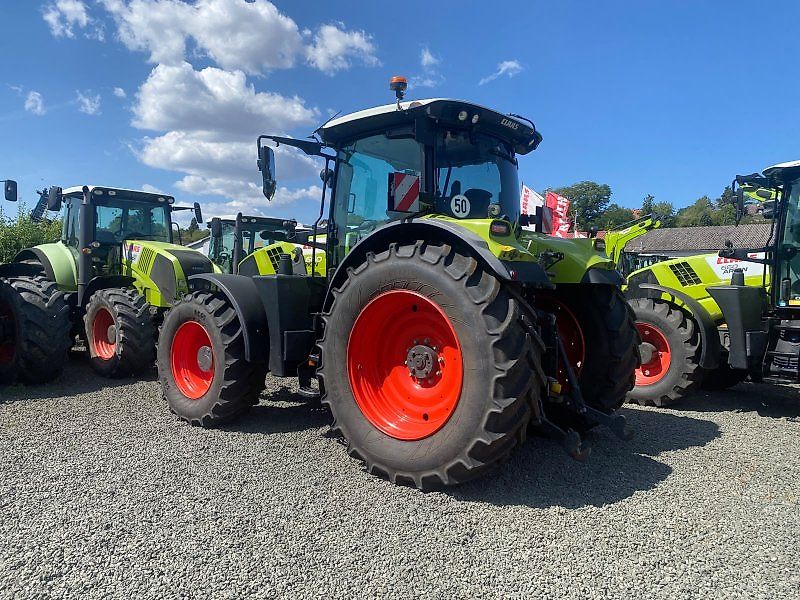 CLAAS ARION 660 C-MATIC photograph