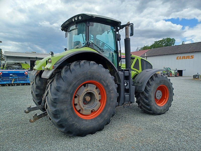 CLAAS AXION 940 C-MATIC photograph