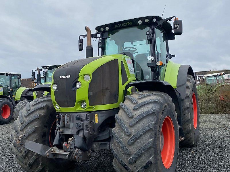 CLAAS AXION 940 C-MATIC photograph