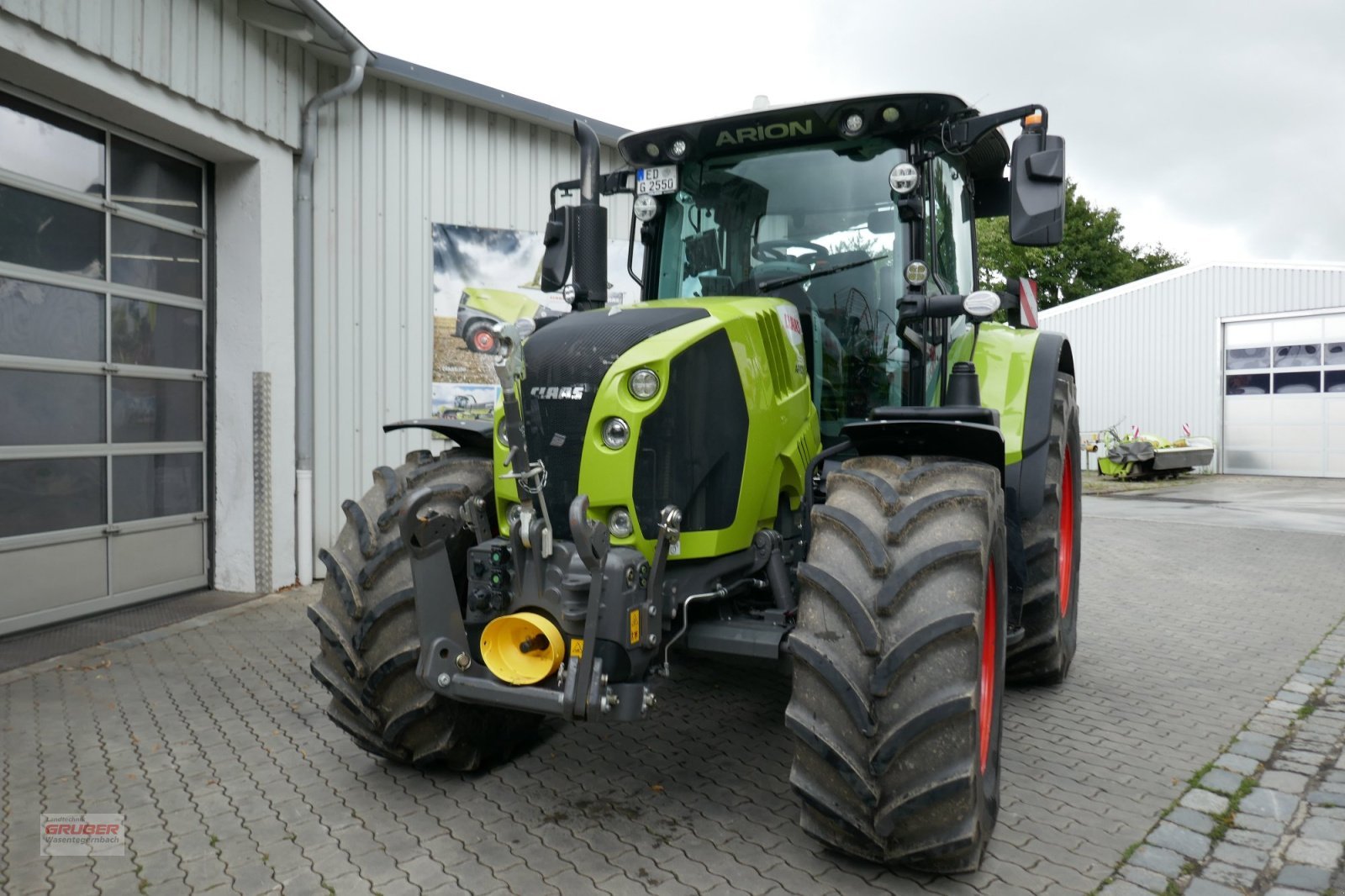 CLAAS Arion 550 CMATIC CEBIS with CEMIS RTK — photo 2