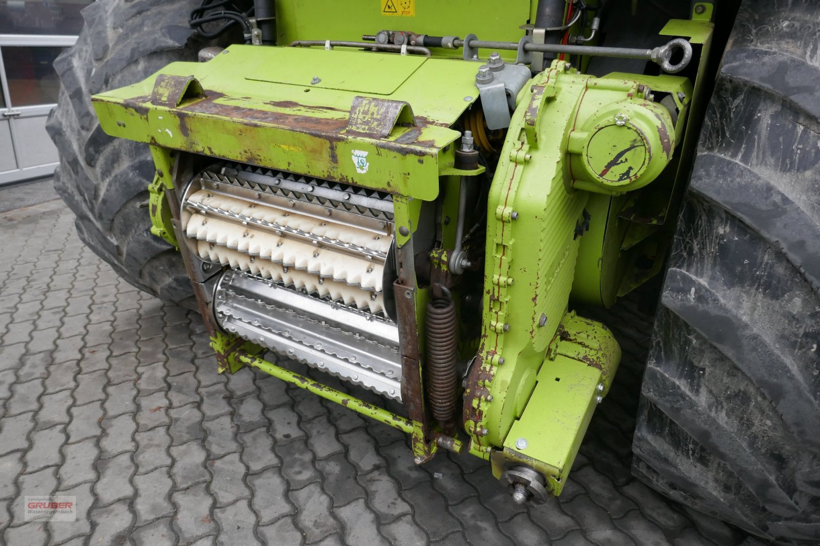 CLAAS Jaguar 960 with Orbis 750 — photo 6