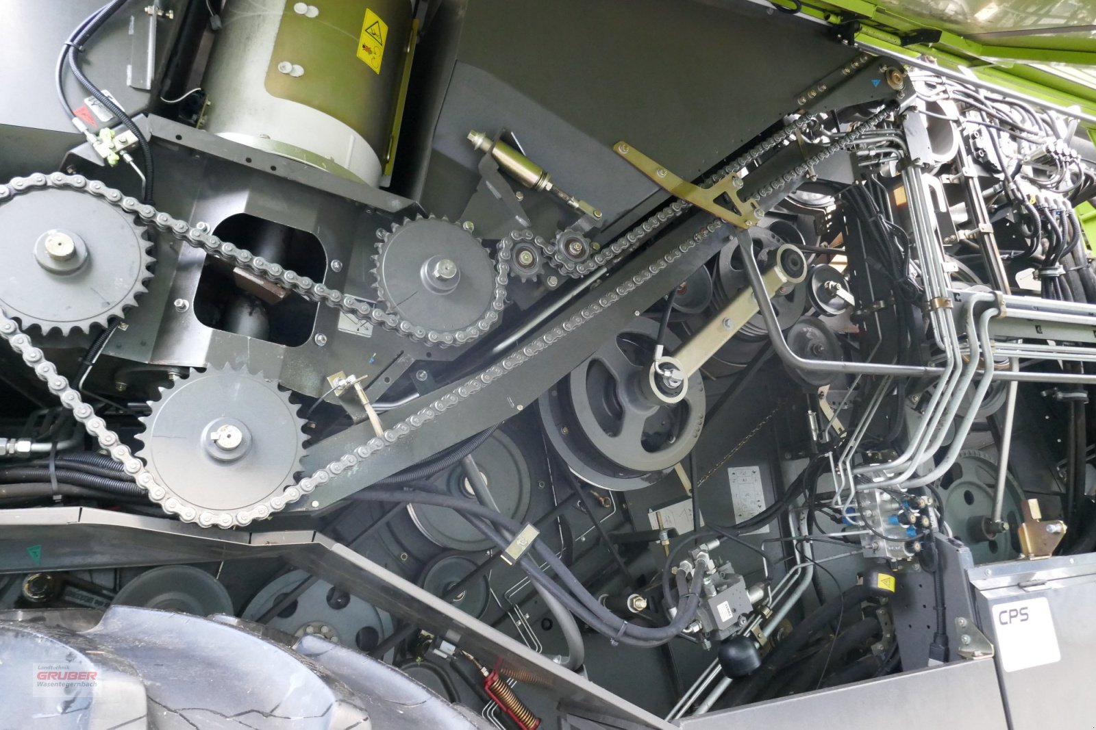 CLAAS Lexion 660 with Vario 770 — photo 6